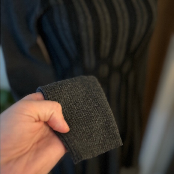 Women’s sweater - Picture 5 of 8